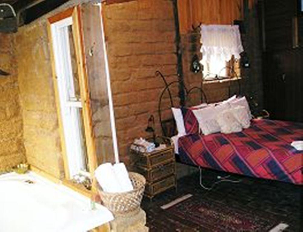 Moonbeam Cottages & Rainbow Cafe Moonambel Oda fotoğraf