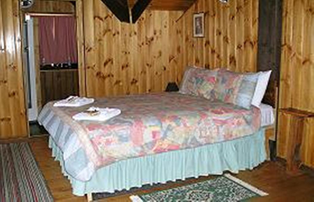 Moonbeam Cottages & Rainbow Cafe Moonambel Oda fotoğraf
